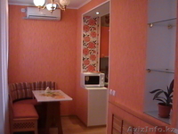 Сдаю 2-х ком кв.некурящим !!! с видом на море, длительно  8 7077570116 - Изображение #2, Объявление #952309