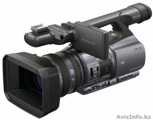 Продаеться видеокамера Sony DCR-VX2200 б/у . - Изображение #1, Объявление #755602