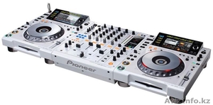 2x PIONEER CDJ 2000 & 1x DJM 2000 MIXER DJ PACKAGE + PIONEER HDJ 2000  - Изображение #1, Объявление #776386