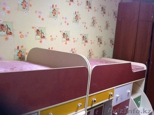 Детская мебель с матрасами для двух  человек.А также есть шкафчики для одежды - Изображение #3, Объявление #1117985