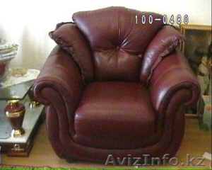 Продается  натуральный  кожаный  уголок:  Диван раскладной + 2 кресла.  - Изображение #1, Объявление #1196353