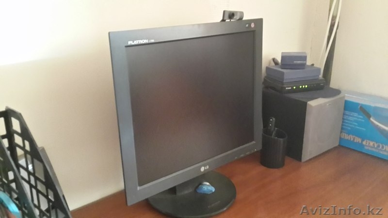 Продам компьютер со столиком колонками и монитором - Изображение #2, Объявление #993136