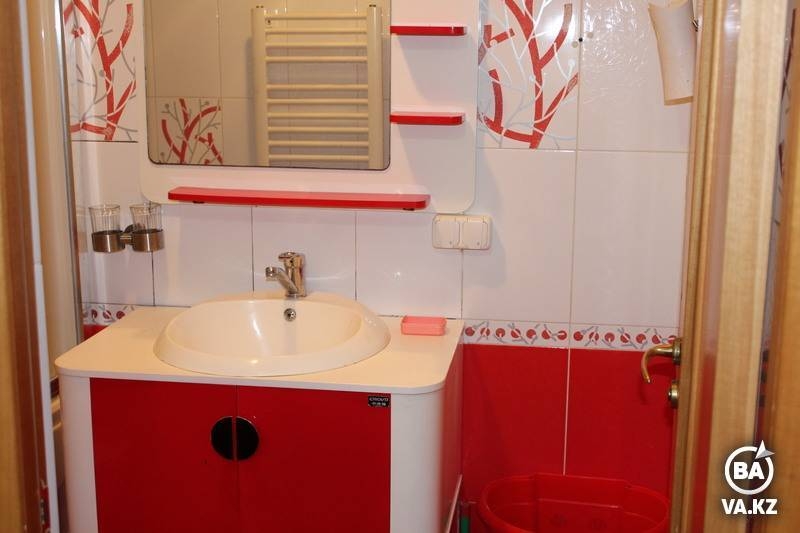 Сдаю 2 ком кв 14 микрорайоне  9 дом 1 этаж - Изображение #3, Объявление #1655706