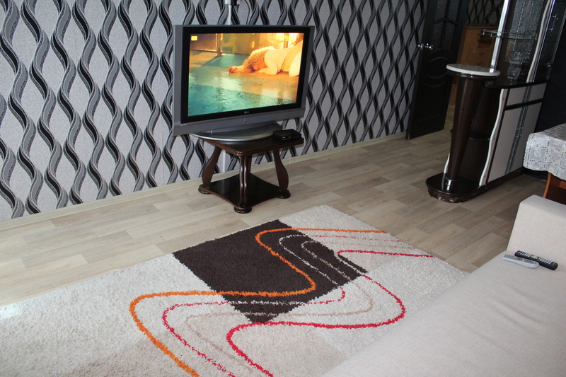 2 комнатная квартира на набережной 7 микрорайон 22 дом 1 этаж - Изображение #1, Объявление #1694009