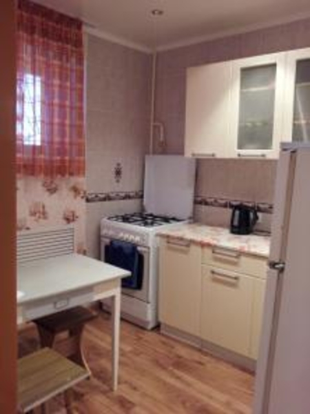 Сдам 2-ком.кв. на длительный срок, в Центре ( 11мкр ) - Изображение #1, Объявление #1735614