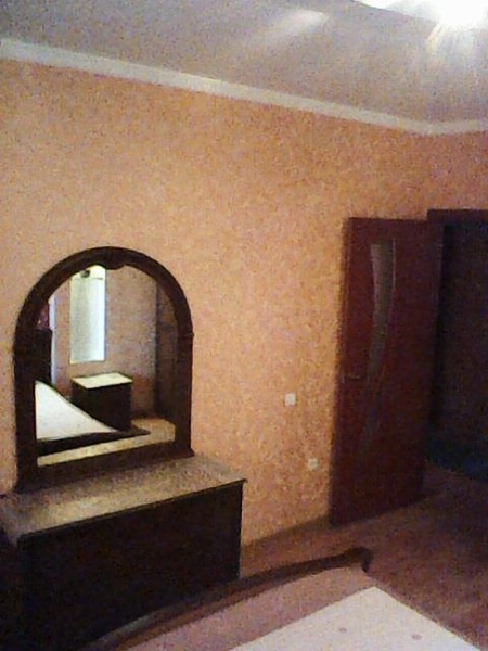 На длительный срок 2-комнатная в 14 мкр с видом на море - Изображение #4, Объявление #1734061